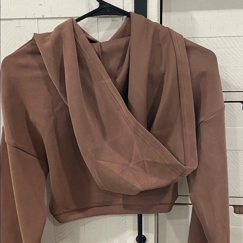 Buff Bunny Luxe Cropped Hoodie - Picture 5 of 6